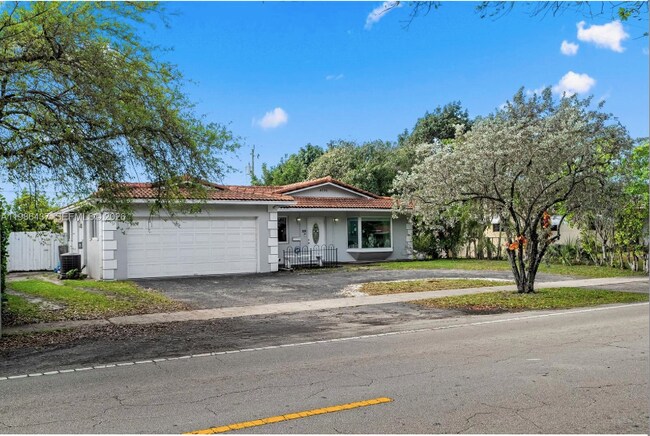 Building Photo - 4306 Johnson St