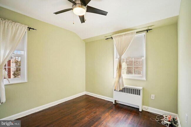 Building Photo - 1418 Dogwood Dr