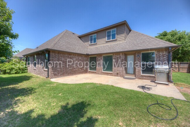 Building Photo - For Lease | Bixby | $2999 Rent | Available...