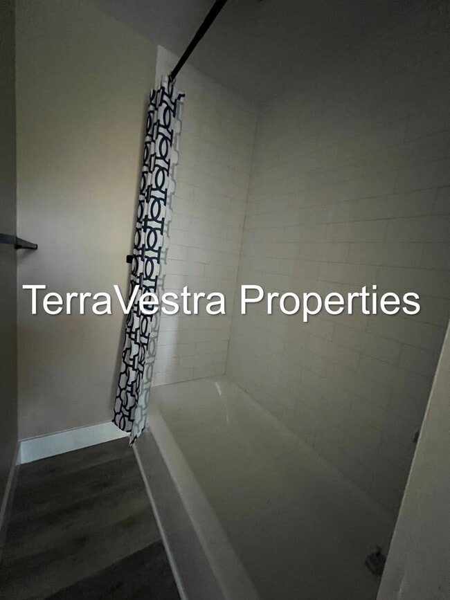 Building Photo - 3 Bed Single Family in Elmer! Eligible for...