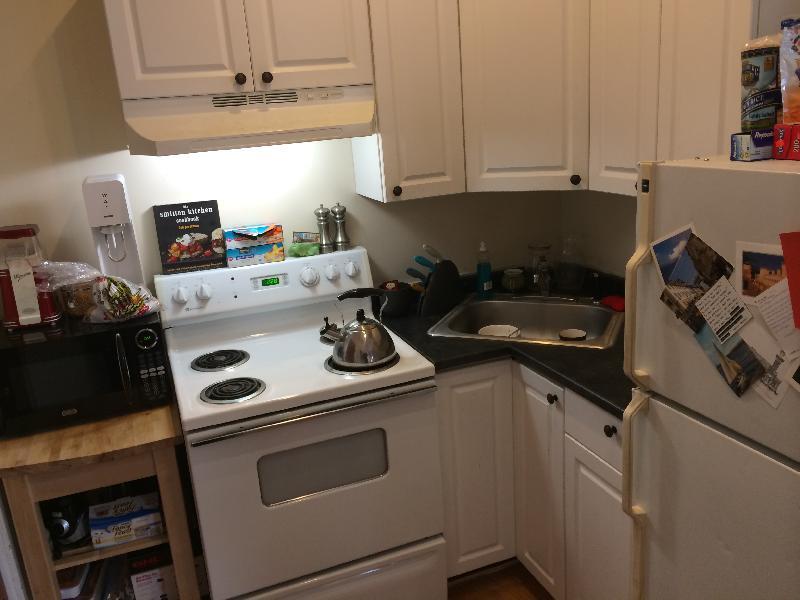 Building Photo - 1451 Tremont St