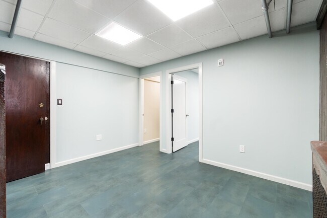 Building Photo - 2314 Palisade Ave