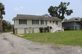 Building Photo - 146 Lincoln Cir