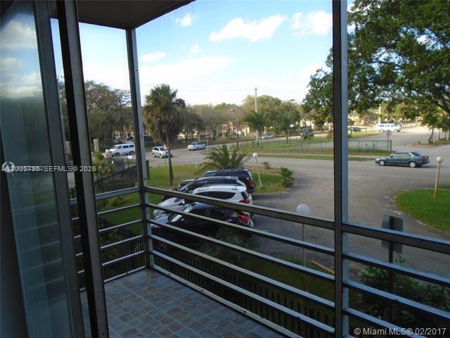Building Photo - 4848 NW 24th Ct