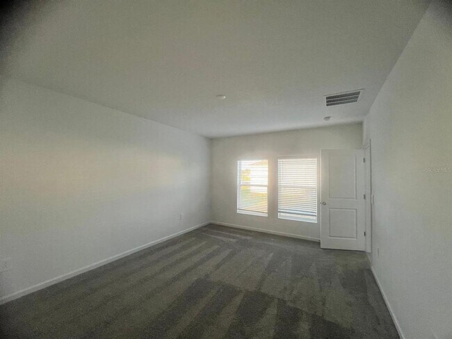 Building Photo - 4964 Worchester Dr