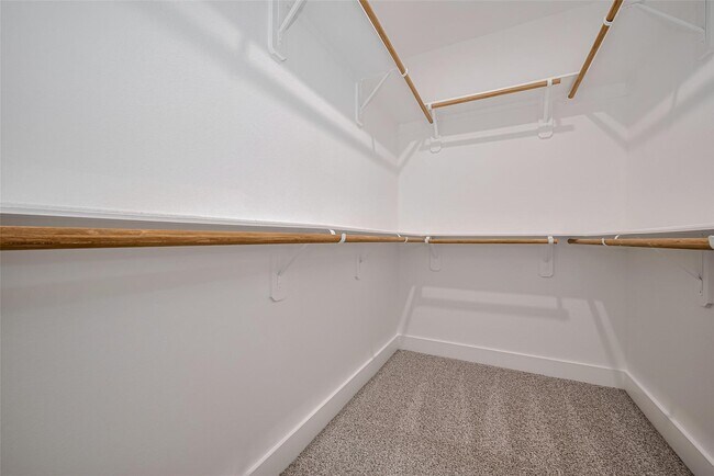 Building Photo - 7546 Charlie St
