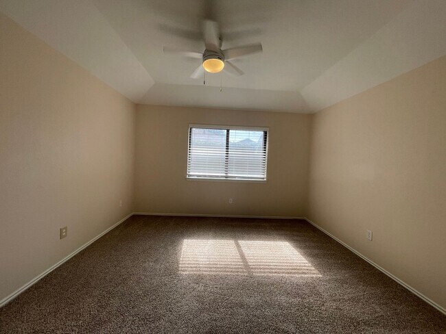 Building Photo - Fully remodeled 3 bedroom duplex for rent in Euless!