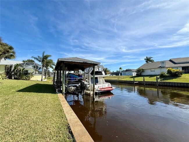 Building Photo - 4 Cherry Ct