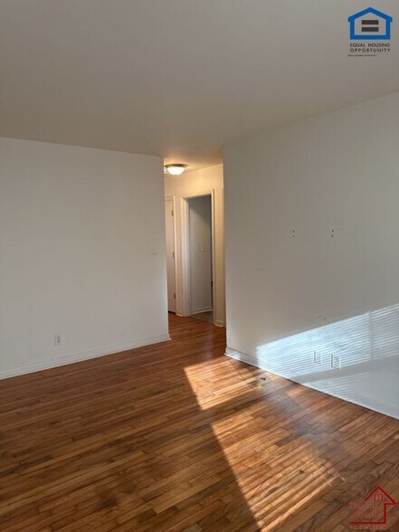 Building Photo - 1231 Helena Dr