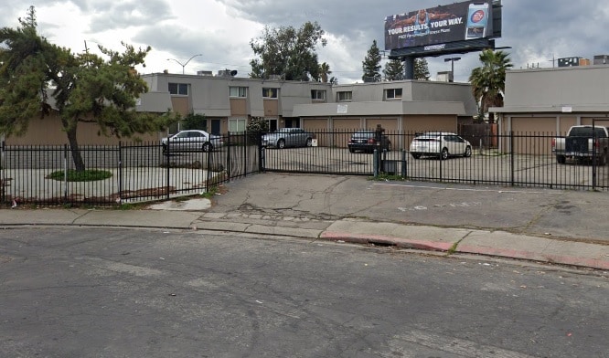 Building Photo - 7901 Montgomery Ave