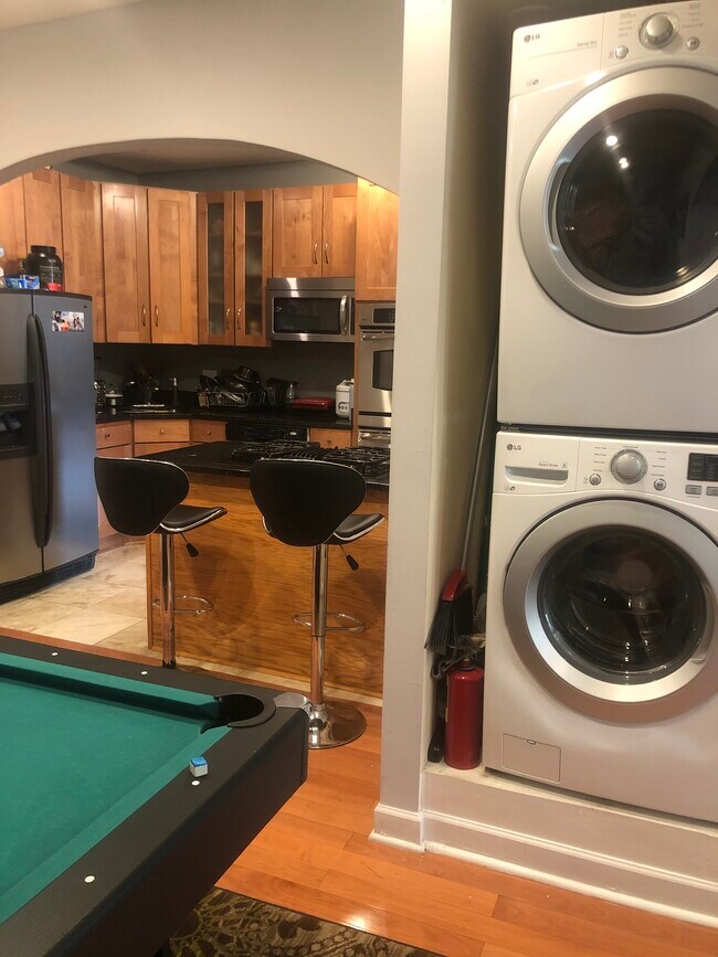 Building Photo - 2425 N Capitol St NE