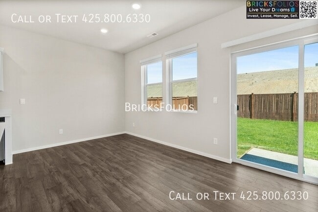 Building Photo - 1342 SW Pendleton Way