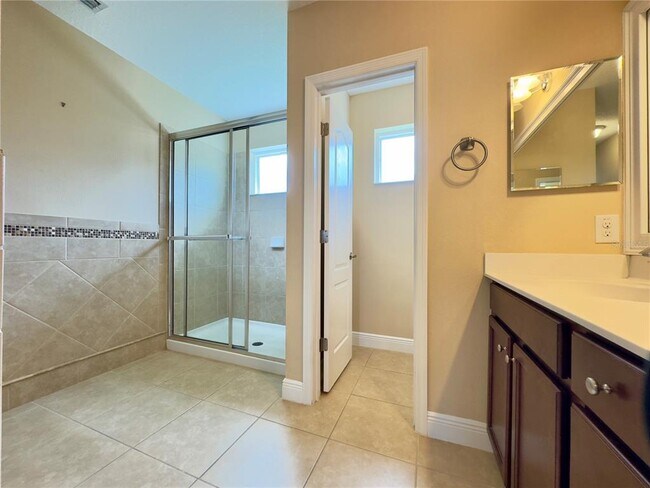 Building Photo - 12688 Sagewood Dr
