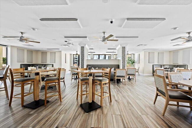 Building Photo - 4000 N Ocean Dr