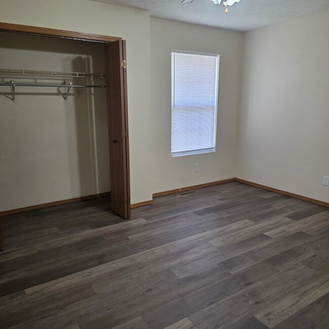 Building Photo - 1622-1622 W Lombard St