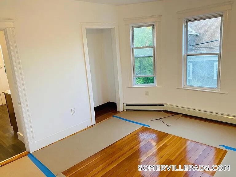 Building Photo - 126 Lowell St