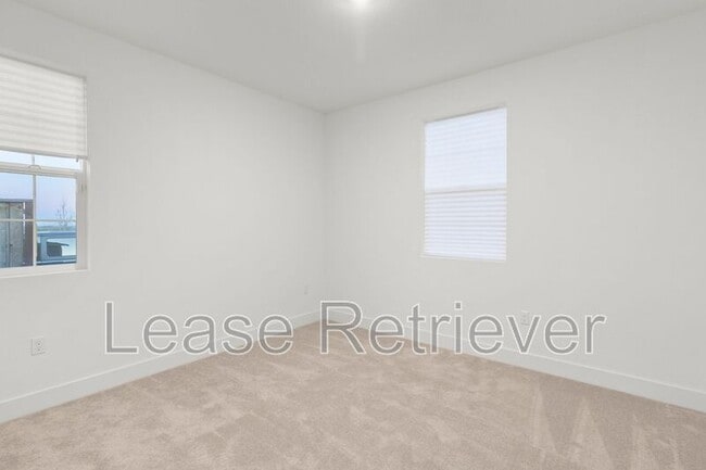 Building Photo - 1909 Ariana Pl