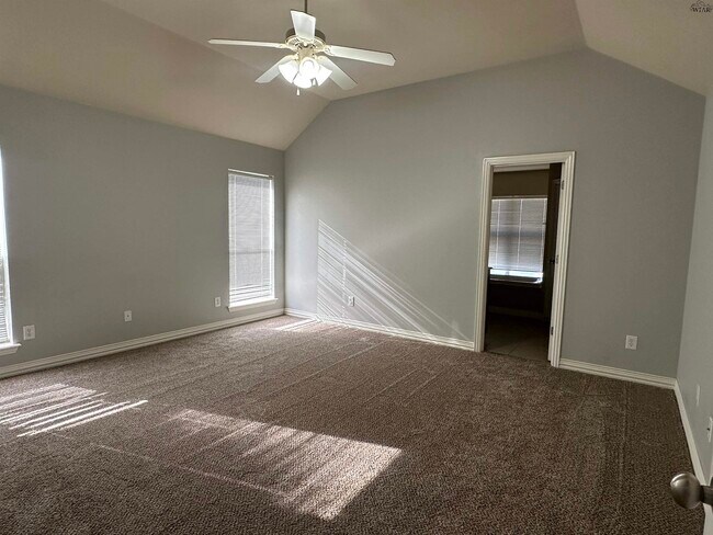 Building Photo - 5214 Sunnybrook Ln