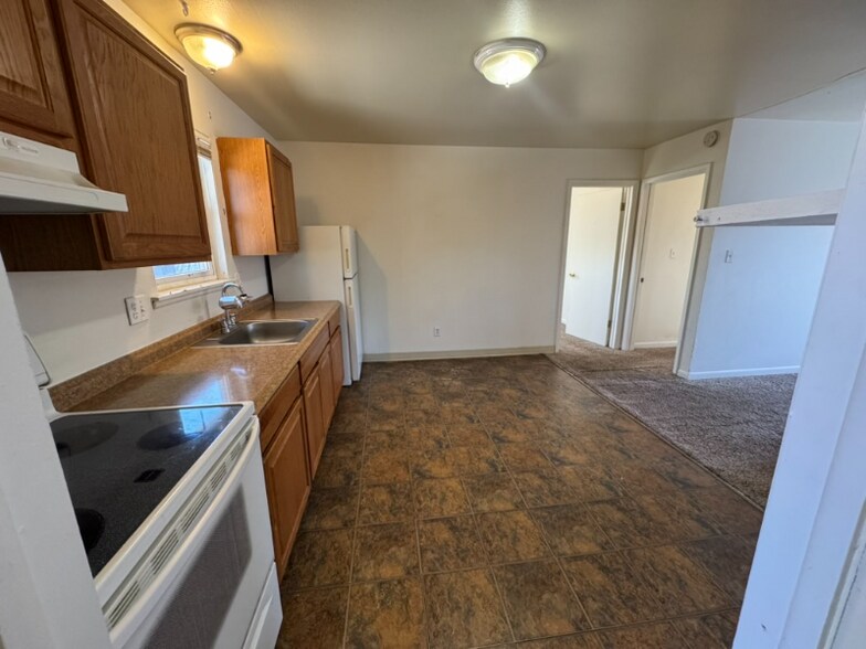 Building Photo - 4041 Goodell Ln