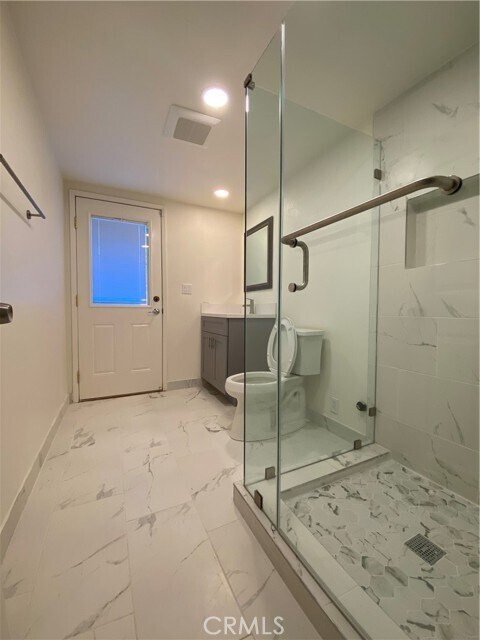 Building Photo - 2072 Maverick Cir