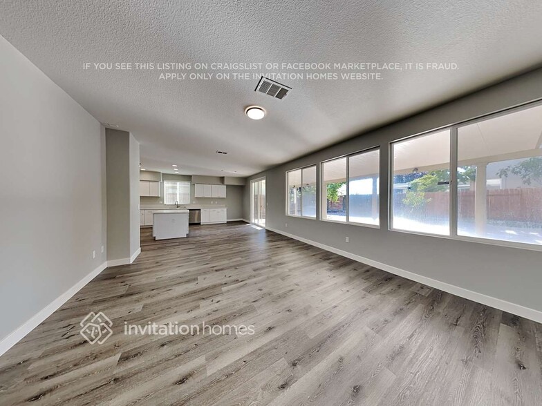 Building Photo - 4012 Kalamata Way