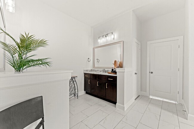 Building Photo - 9606 Pink Blossom Ct