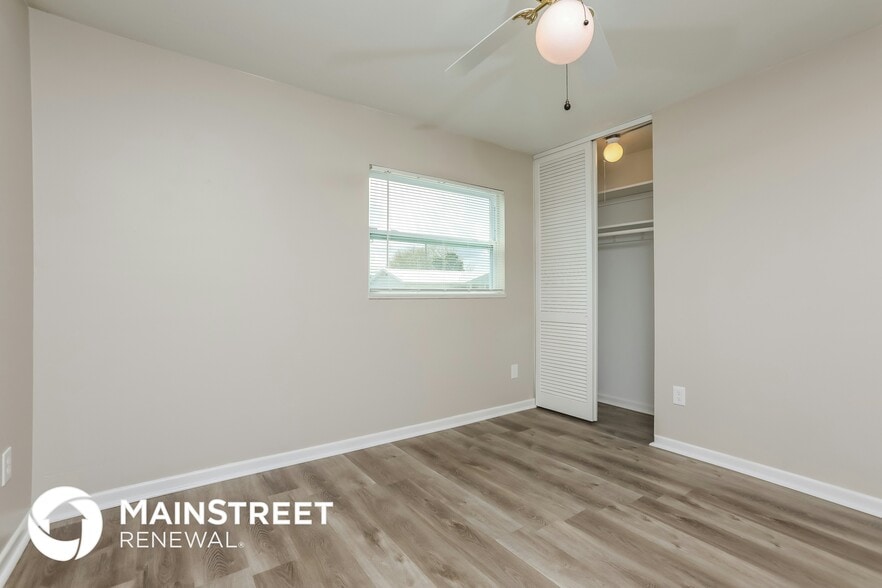 Building Photo - 500 Fern Ave