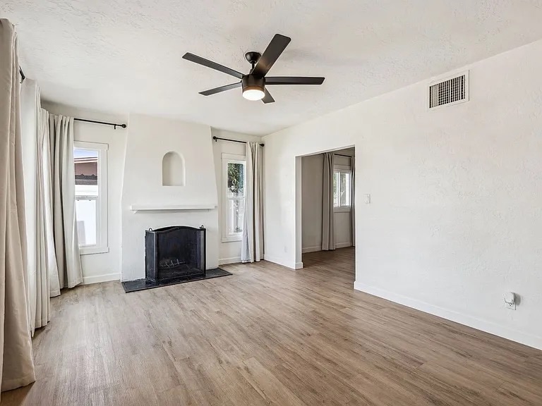 Building Photo - 1609 E Montecito Ave