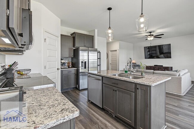 Building Photo - 163 Alcove Ct