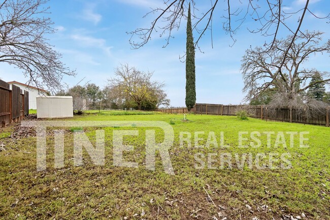 Building Photo - 3960 Annabelle Ave