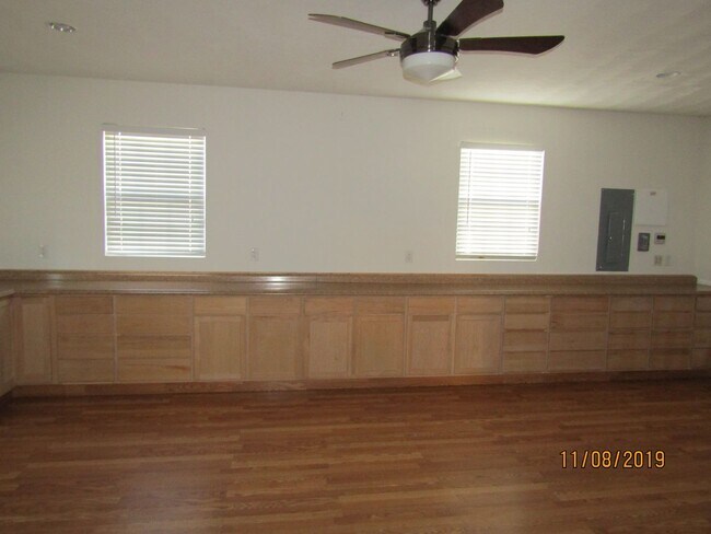 Building Photo - Weeping Cedar Trail