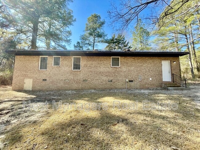 Building Photo - 498 Lake Elizabeth Rd