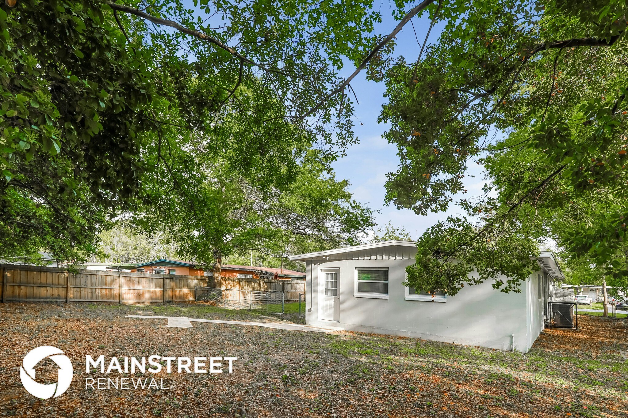 Building Photo - 6924 Clovis Rd