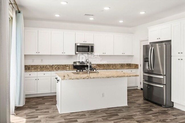 Building Photo - 1604 Armijo Pl