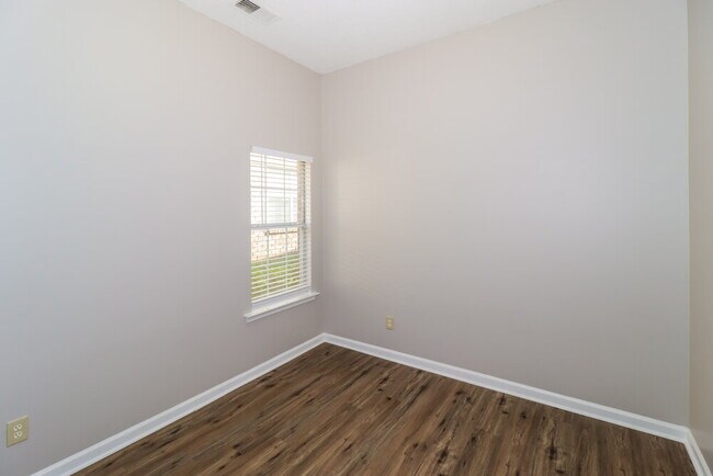 Building Photo - 2807 Maggie Woods Ln