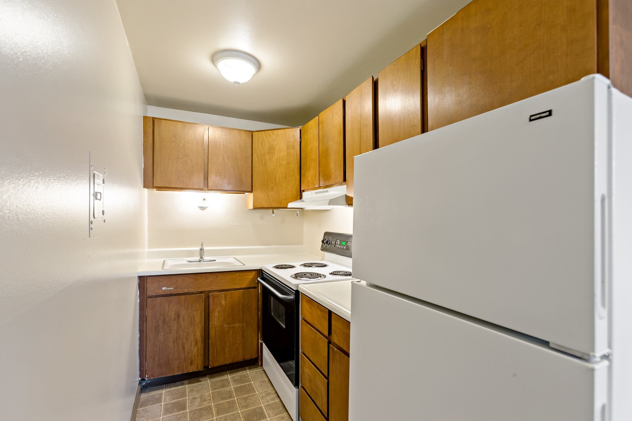 Building Photo - 5625 15th Ave NE