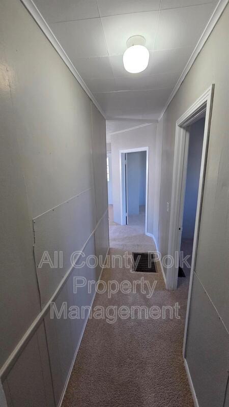 Building Photo - 2735 W 10th St