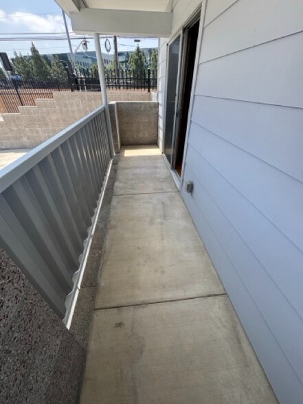 Building Photo - 5567 Inglewood Blvd
