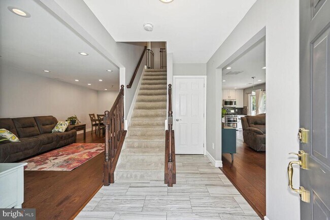 Building Photo - 1205 Delancey Way