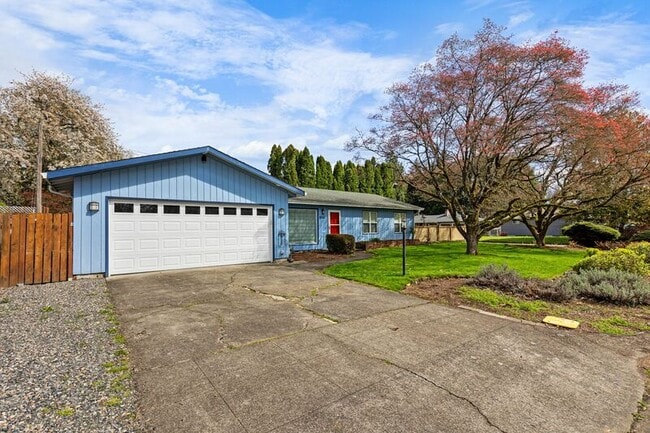 Building Photo - 8580 SE 34th Ave