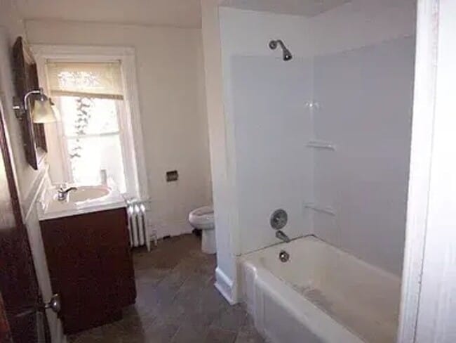 Building Photo - 719-721 Elmira St