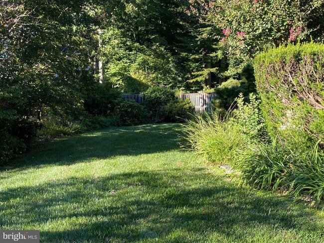 Building Photo - 6502 Sunny Hill Ct