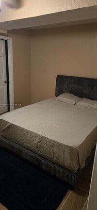 Building Photo - 2879 SW 10th St