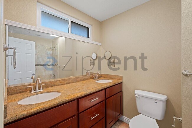 Building Photo - 3019 Paine Ct