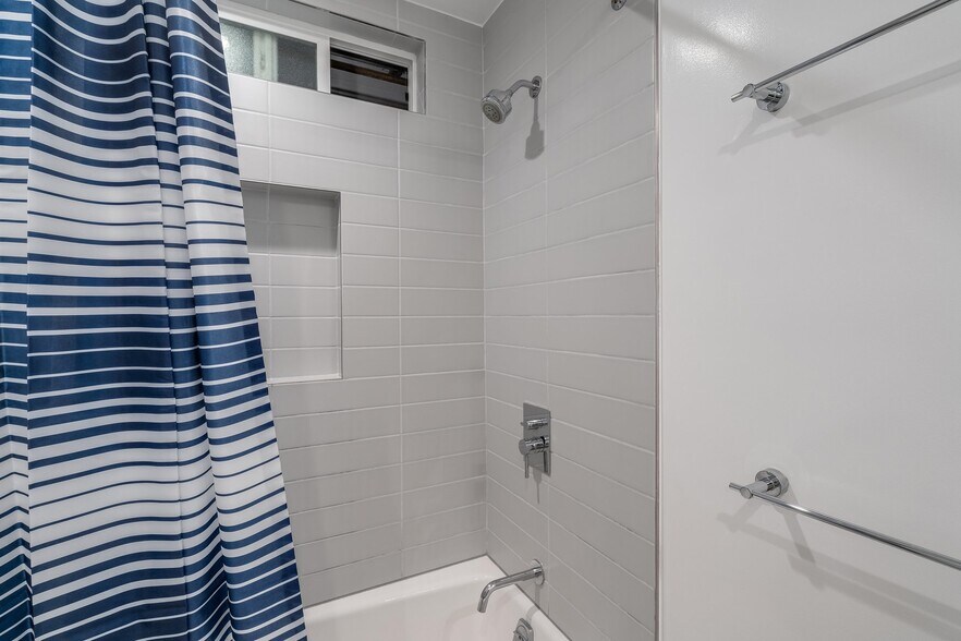 Building Photo - 22 Montezuma St