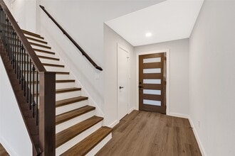 Building Photo - 3415 Lapstone Dr
