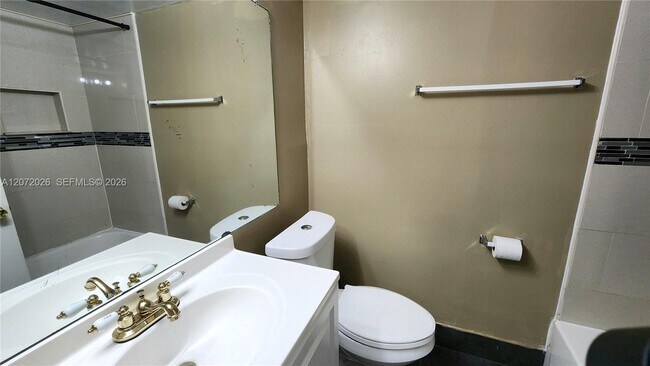 Building Photo - 2700 Coral Springs Dr