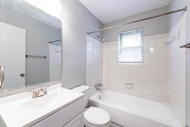 Building Photo - 4909 Cawood Dr