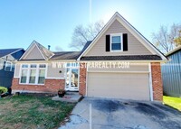 Building Photo - Gorgeous 4 Bedroom/3 Bath Home in Shawnee-...