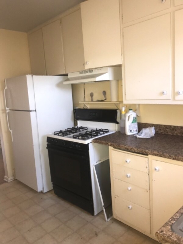 Building Photo - 2118 23rd St